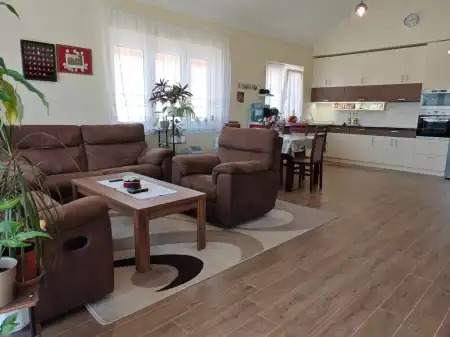 eladó családi ház, Eger