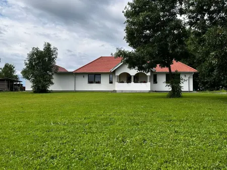 eladó családi ház, Lendvajakabfa