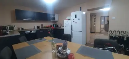 eladó családi ház, Monok