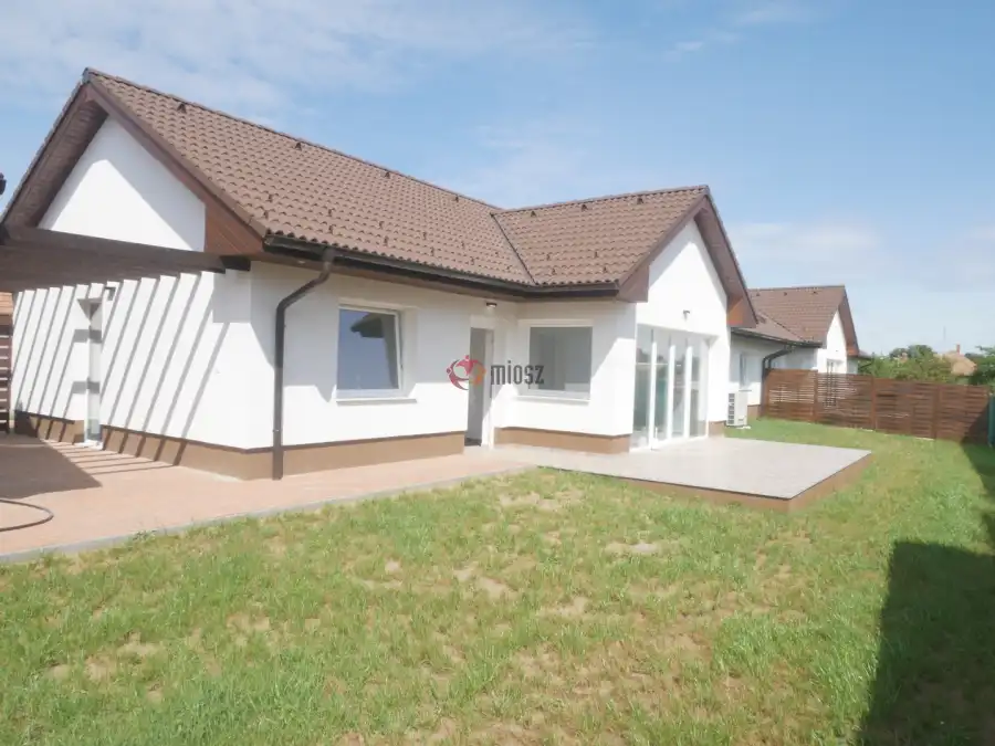 eladó új építésű családi ház, Albertirsa