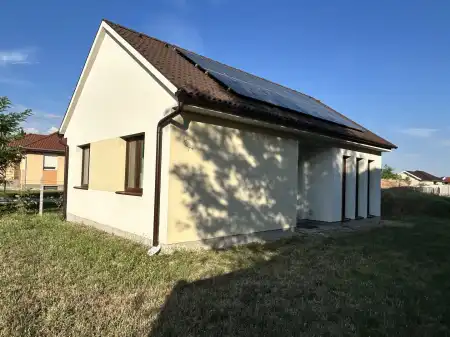 eladó új építésű családi ház, Dabas
