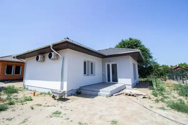 Eladó új építésű családi ház, Kecskemét 3 szoba 81 m² 72 M Ft
