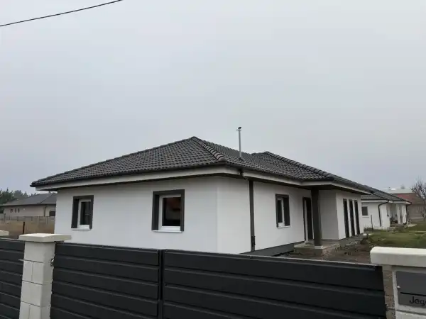 Eladó új építésű családi ház, Kiskunlacháza 4 szoba 106 m² 87.9 M Ft