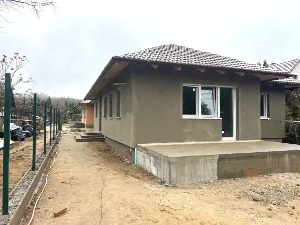 Eladó új építésű családi ház, Veresegyház 5 szoba 110 m² 104.9 M Ft