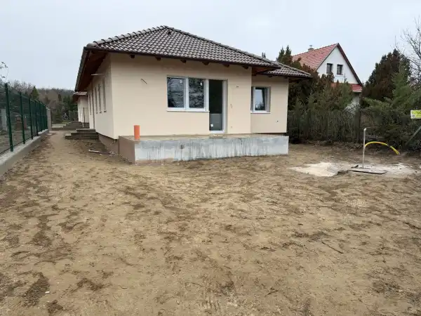 Eladó új építésű családi ház, Veresegyház 5 szoba 110 m² 104.9 M Ft