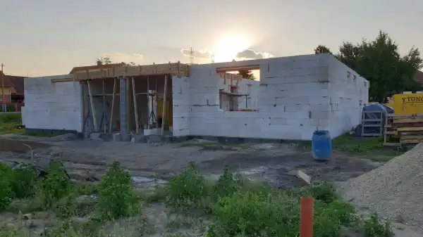 Eladó új építésű házrész, Vecsés 4 szoba 90 m² 64.5 M Ft