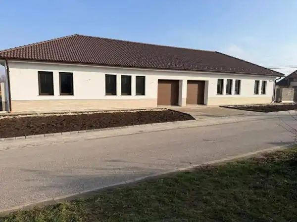 Eladó új építésű ikerház, Dunaföldvár 4 szoba 160 m² 176 M Ft