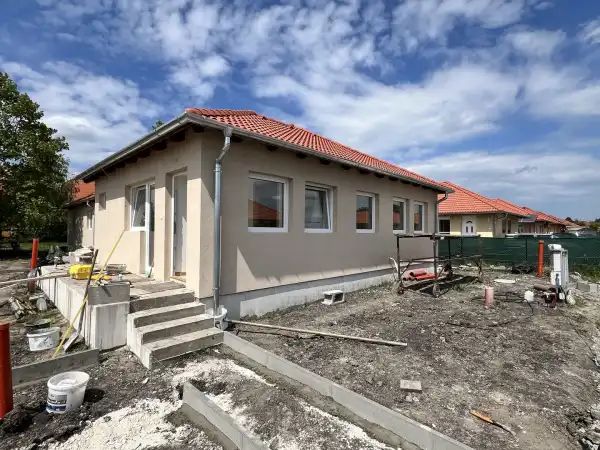 Eladó új építésű sorház, Gárdony 3 szoba 60 m² 75 M Ft