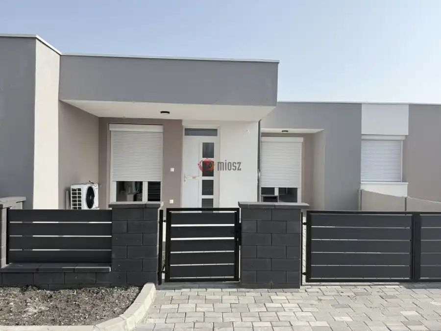 eladó új építésű téglalakás, Hatvan