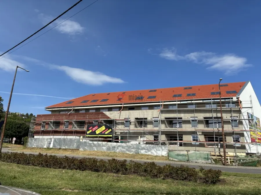 eladó új építésű téglalakás, Pécs