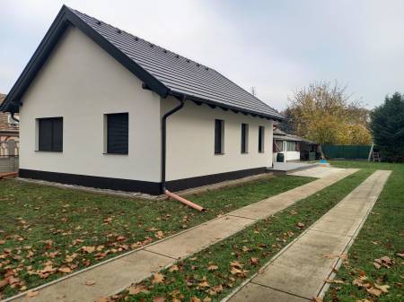 eladó újépítésű családi ház, Berekfürdő