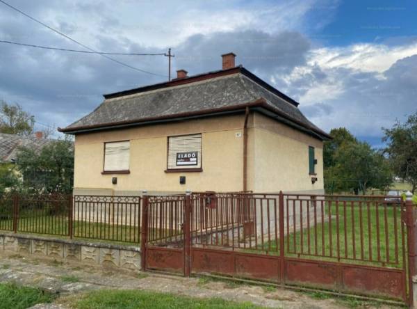 eladó újépítésű családi ház, Karancskeszi