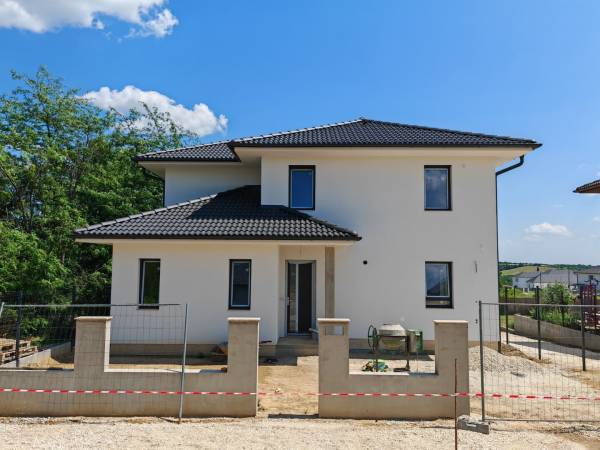 eladó újépítésű családi ház, Kerepes