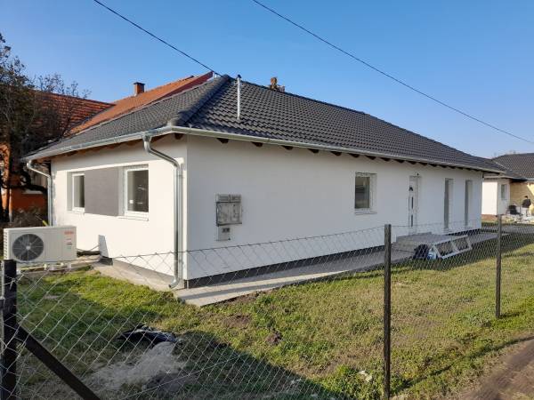 eladó újépítésű ikerház, Kiskunlacháza