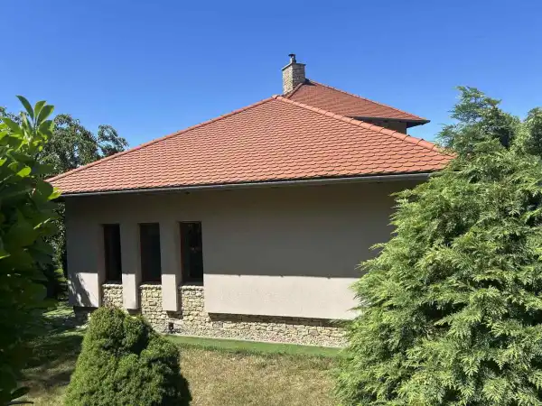 Eladó újszerű családi ház, Budapest, XVI. kerület 5+1 szoba 210 m² 250 M Ft