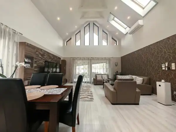 Eladó újszerű családi ház, Eger-Felnémet 3+1 szoba 185 m² 139 M Ft