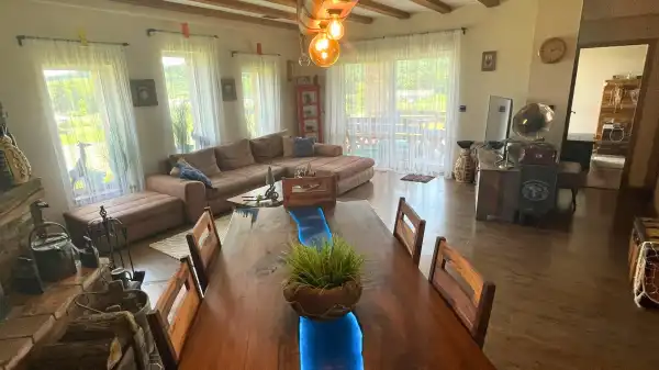 Eladó újszerű családi ház, Nézsa 4 szoba 94 m² 110 M Ft