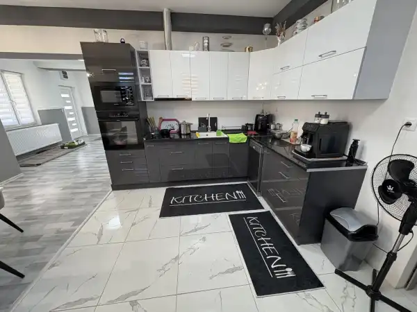 Eladó újszerű családi ház, Nyíregyháza 2 szoba 110 m² 62.3 M Ft