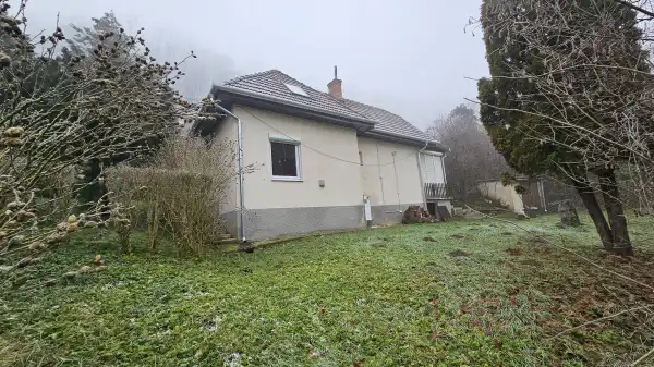 Eladó újszerű nyaraló, Magyarhertelend 2+1 szoba 69 m² 29.5 M Ft