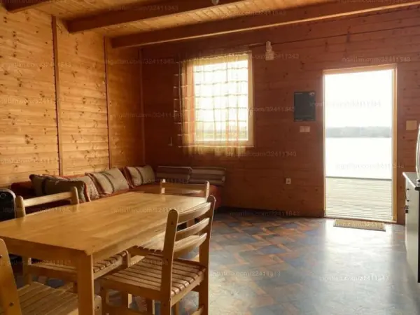 Eladó újszerű nyaraló, Tata 4 szoba 143 m² 34.5 M Ft