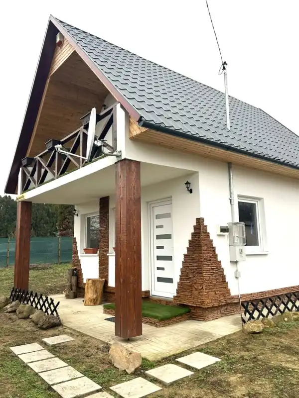Eladó újszerű nyaraló, Tura 2 szoba 30 m² 19.9 M Ft