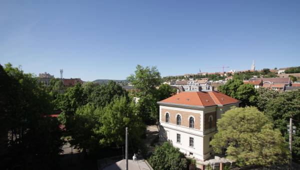 eladó újszerű téglalakás, Budapest, I. kerület