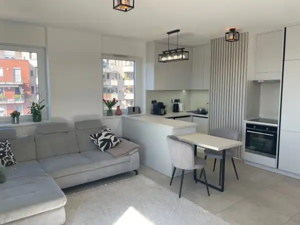 Eladó újszerű téglalakás, Budapest, III. kerület 2 szoba 73 m² 148 M Ft