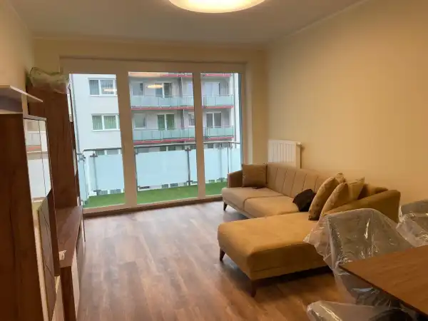 Eladó újszerű téglalakás, Budapest, XIII. kerület 4 szoba 77 m² 120.75 M Ft