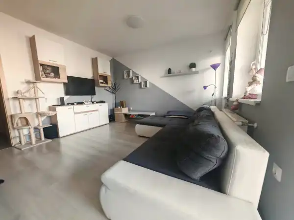 Eladó újszerű téglalakás, Eger 1+2 szoba 55 m² 64.9 M Ft