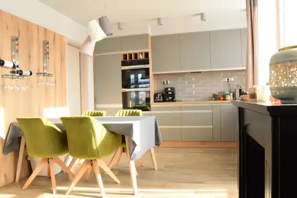 Eladó újszerű téglalakás, Orosháza 3 szoba 79 m² 55 M Ft