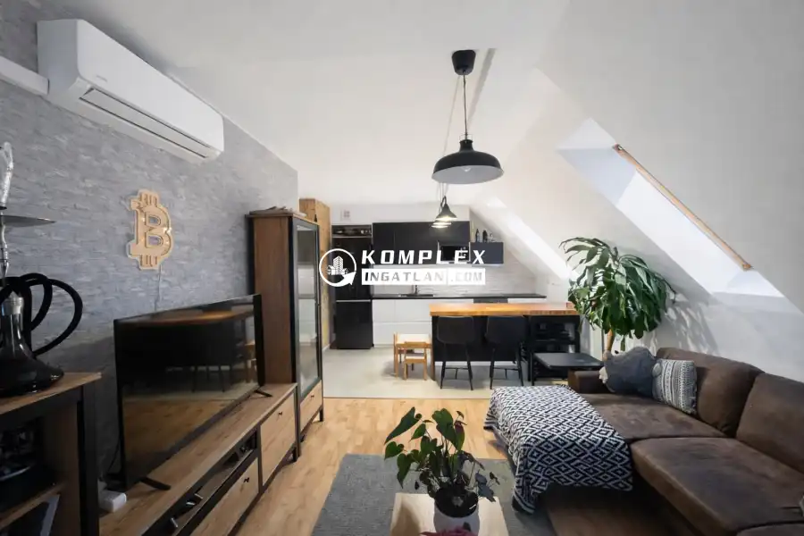 eladó újszerű téglalakás, Tatabánya