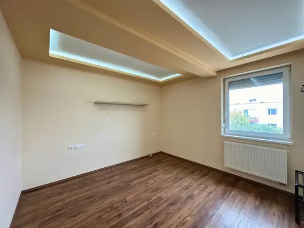 Eladó újszerű téglalakás, Vámosszabadi 3+1 szoba 112 m² 110 M Ft